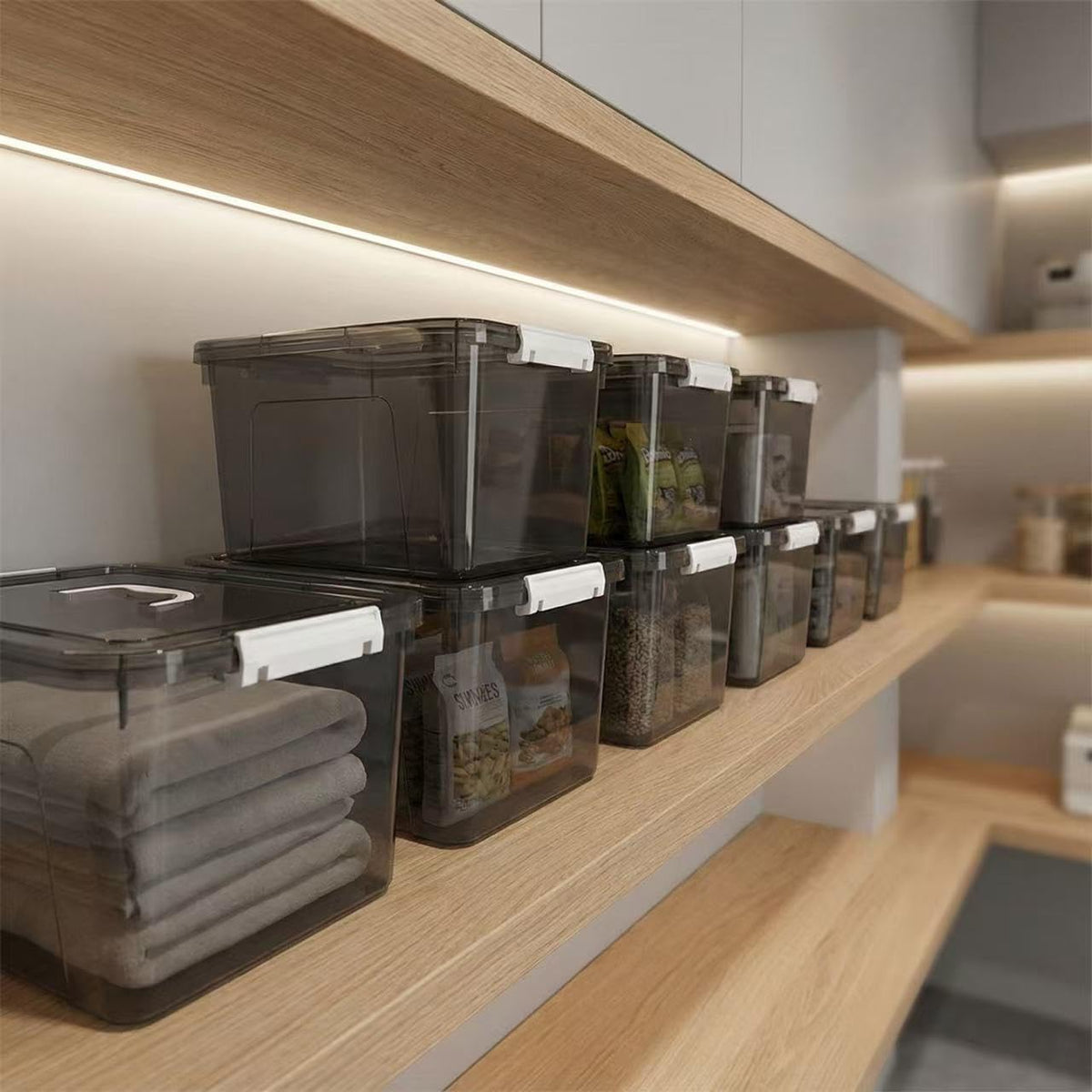 JUJIAJIA modern aesthetic fits dorm rooms and bedrooms.