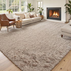 Junhejiamei beige shag rug close-up of soft fibers highlighting comfort underfoot
