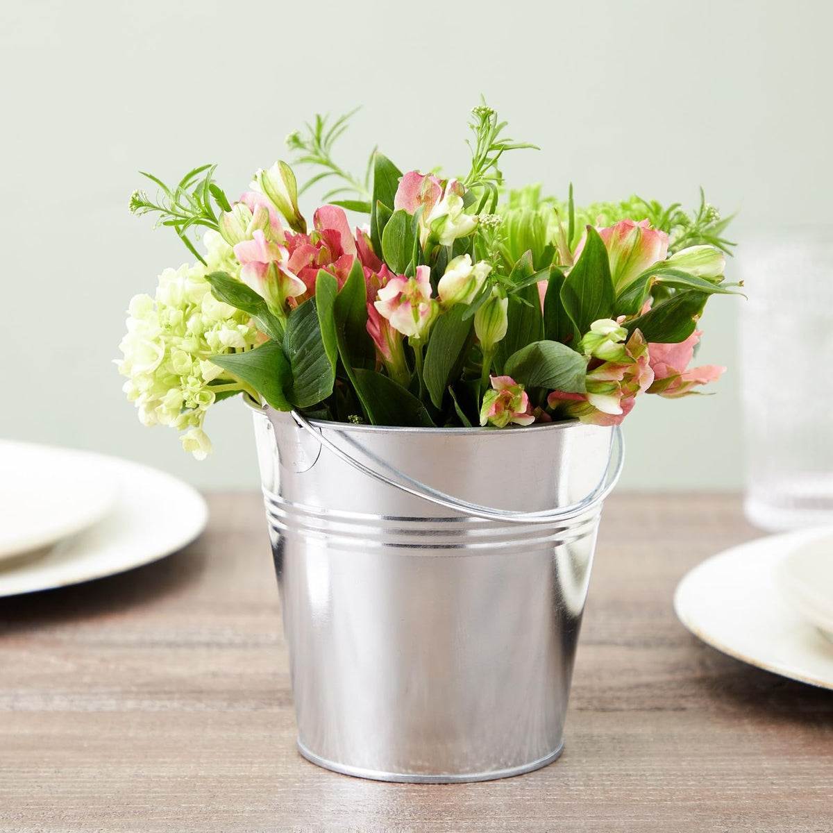 Juvale mini buckets with handles in silver for DIY centerpieces.