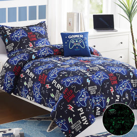 Kaleido Space easy-care bedding is machine washable for quick cleanups.