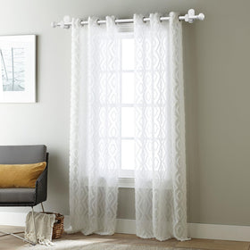KAMANINA telescoping curtain rod extended for adjustable fit