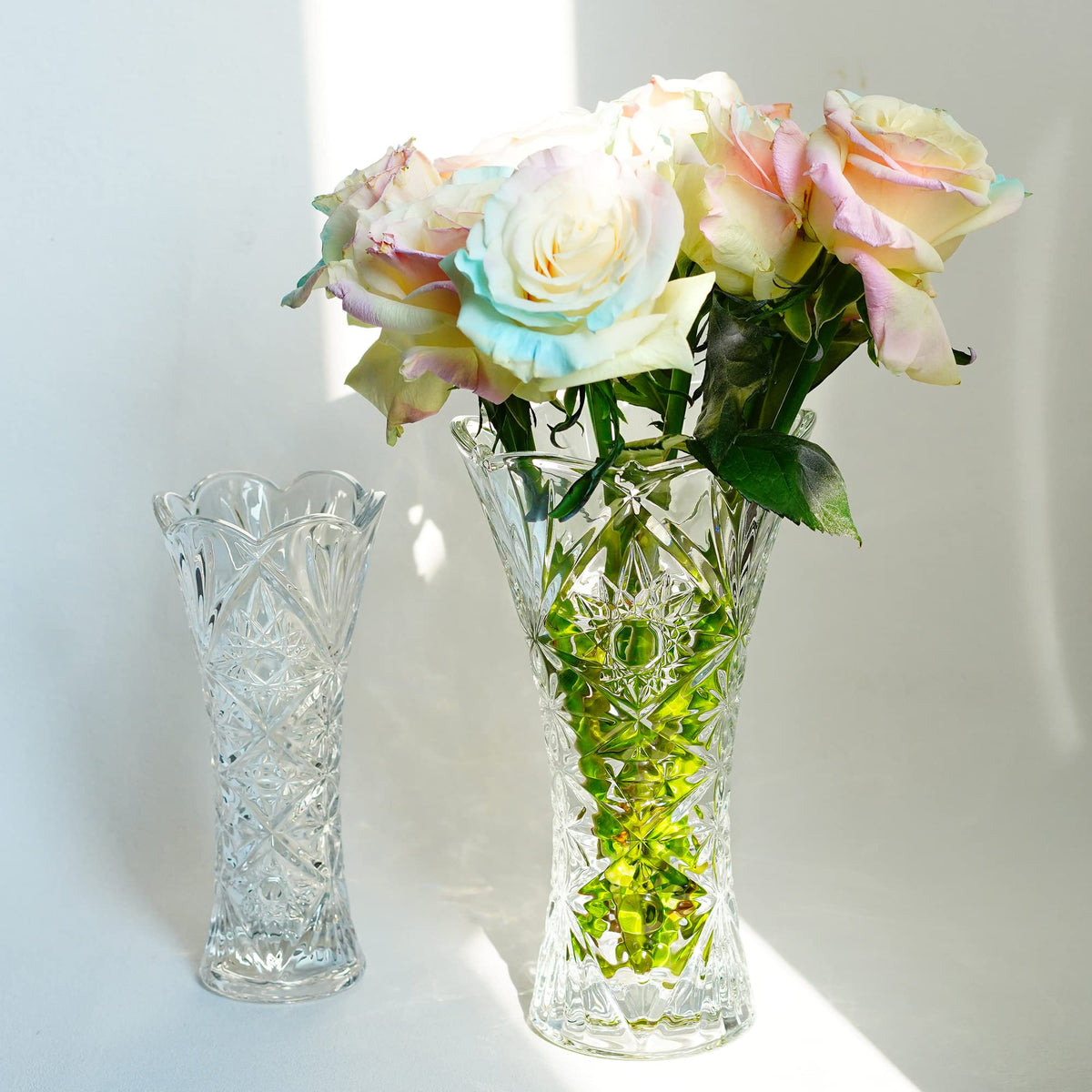 Easy-to-clean design of Kanpura Clear Crystal Vase