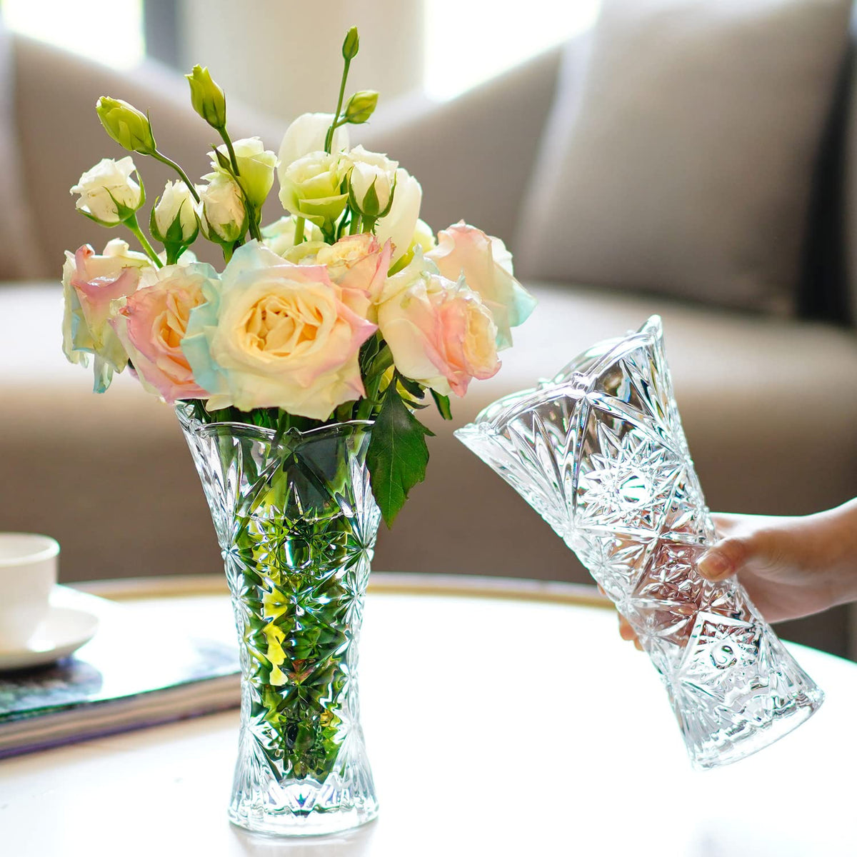 Kanpura vase ready for water-filled fresh flowers centerpiece