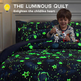 Kautudrum starry sky pillow shams brighten kids' beds and coordinate with the set.