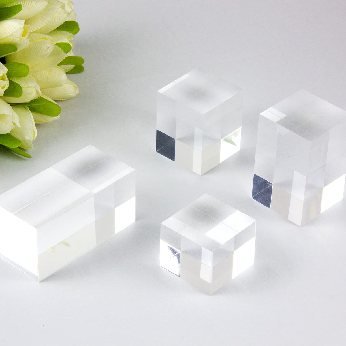 KCGANI clear cube 4-pack showcases versatile display options.