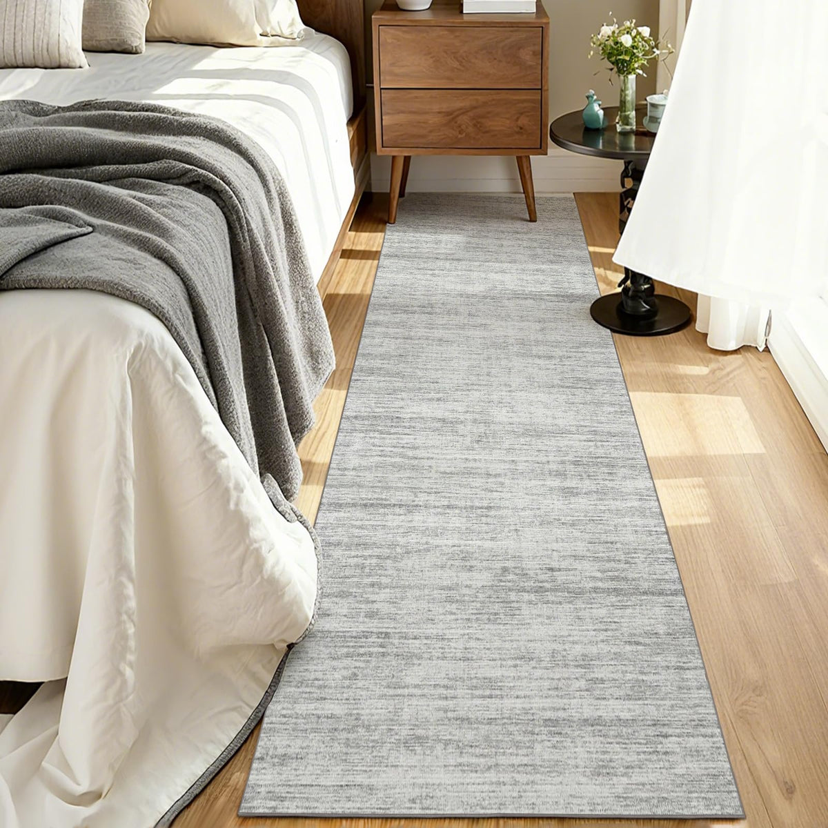 Kearoat modern abstract design rug adds contemporary style to hallways.