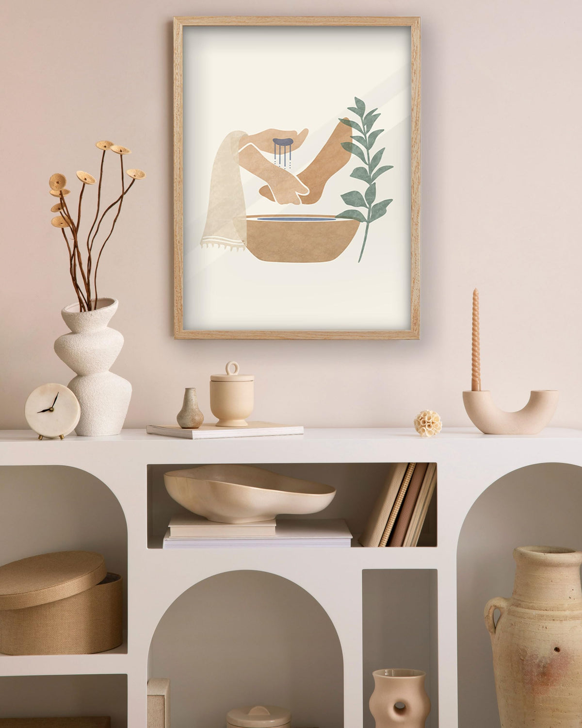 KensTro natural oak wood frame adds durability and a refined touch to decor.