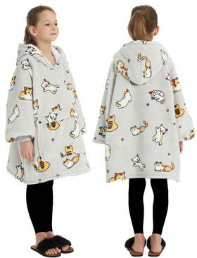 KFUBUO sherpa pattern hoodie provides snug warmth during school or camping