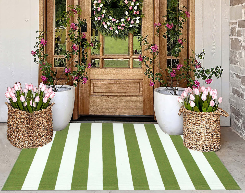 KIhipIoe 3x5 striped cotton outdoor rug in green and white for welcoming entryways.
