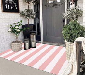 KIhipIoe hallway and kitchen rug stripes offer versatile decor for seasonal styling.