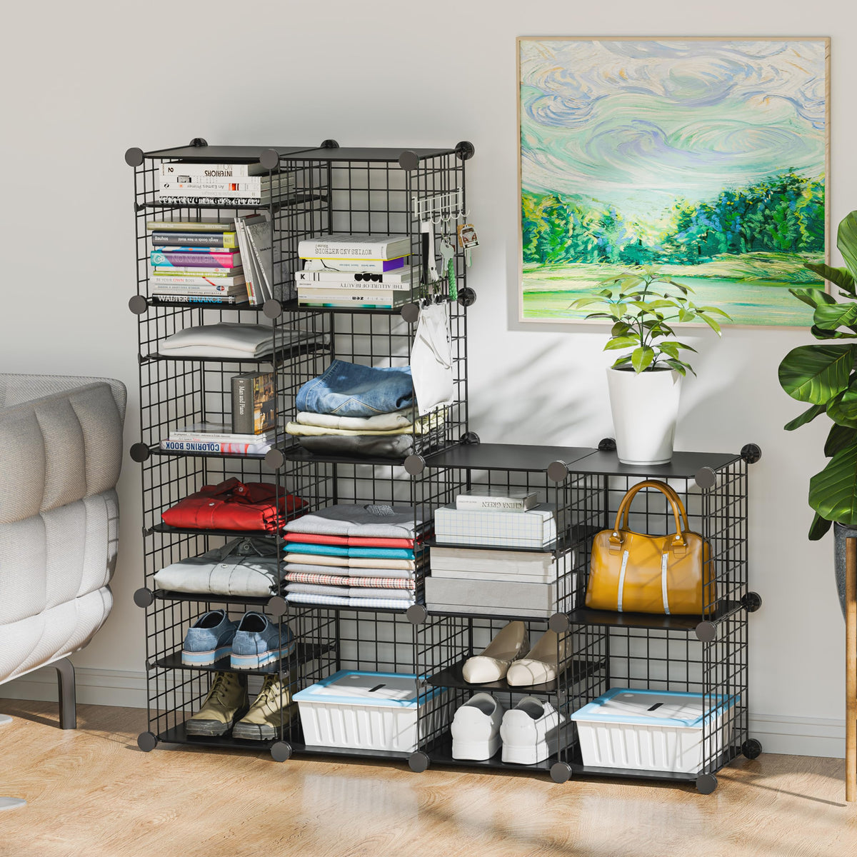 Kiivoena bedroom living room setup showcases multi-room versatility and practical organization