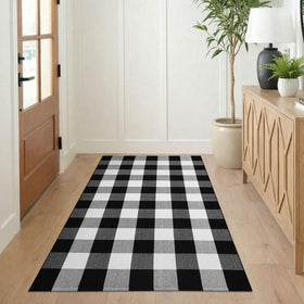 KILOCOCO buffalo plaid rug woven texture close-up highlights durable craftsmanship.