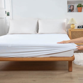 Kingnex 14-inch deep fit accommodates larger RV mattresses securely.
