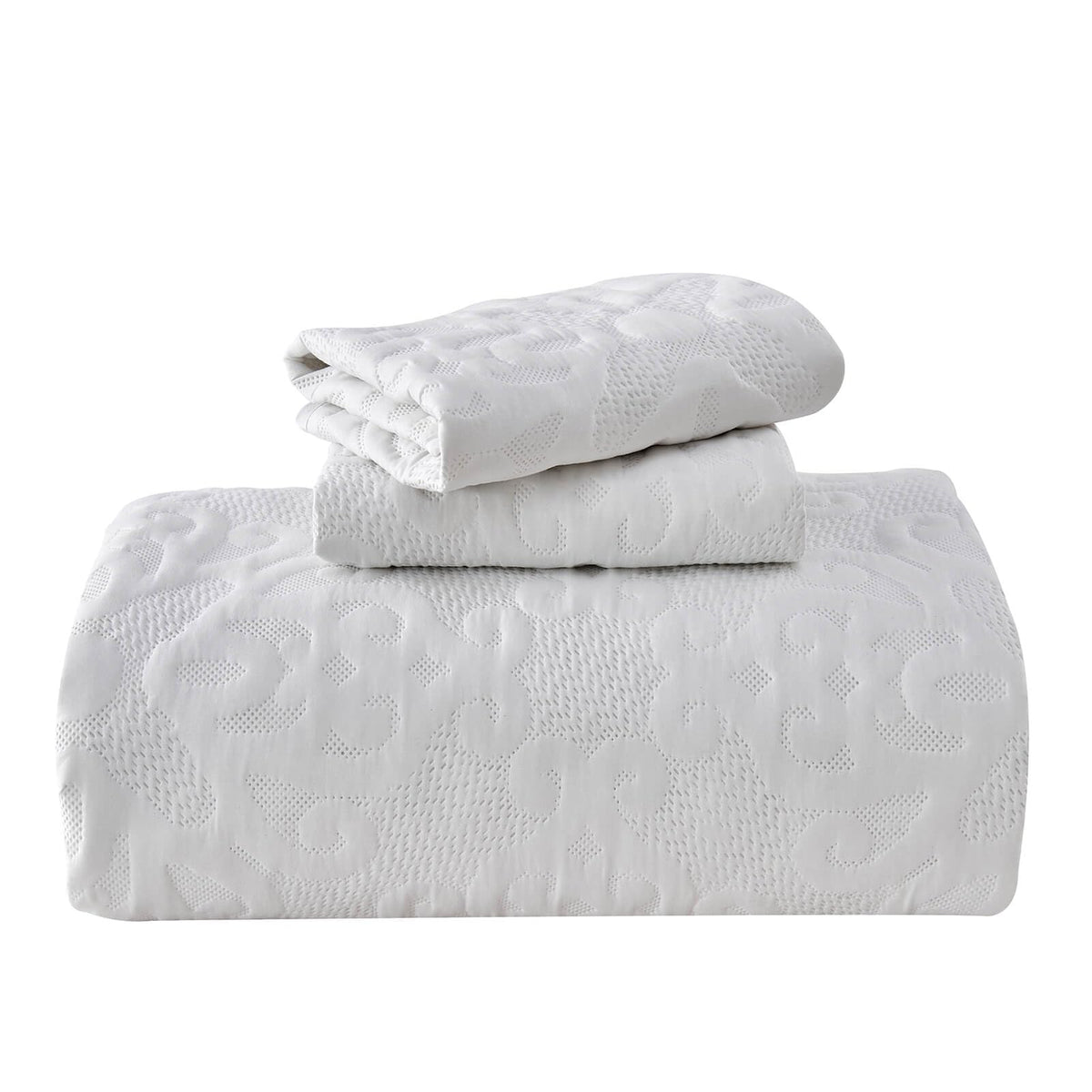 Kingnex bedspread ships compressed; washing helps reduce wrinkles.