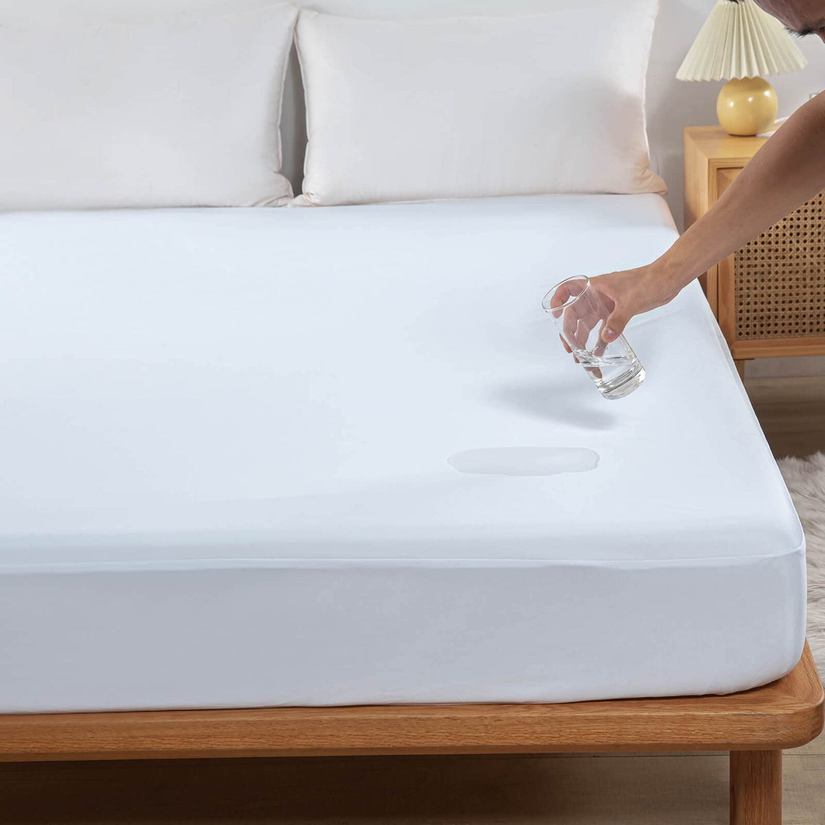 Kingnex durable fabric is machine washable for easy cleaning.