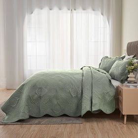 Kingnex two pillow shams completing the 3-piece set
