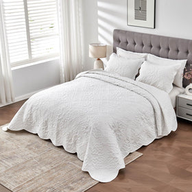 Kingnex ultrasonic quilting prevents unraveling for lasting durability.