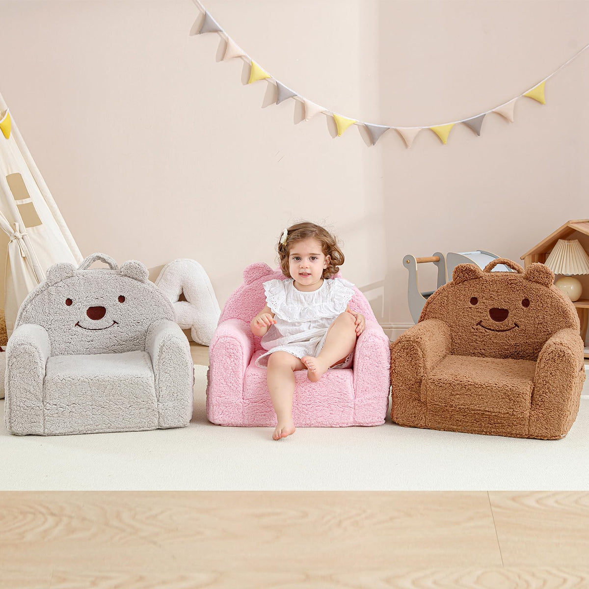 Kisdsa brown sherpa fabric seat offers warm, cozy seating.