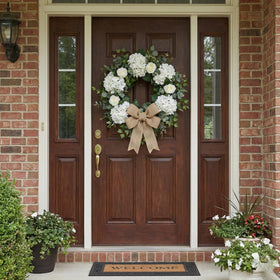 KISLOHUM silk hydrangea petals look realistic and long-lasting.