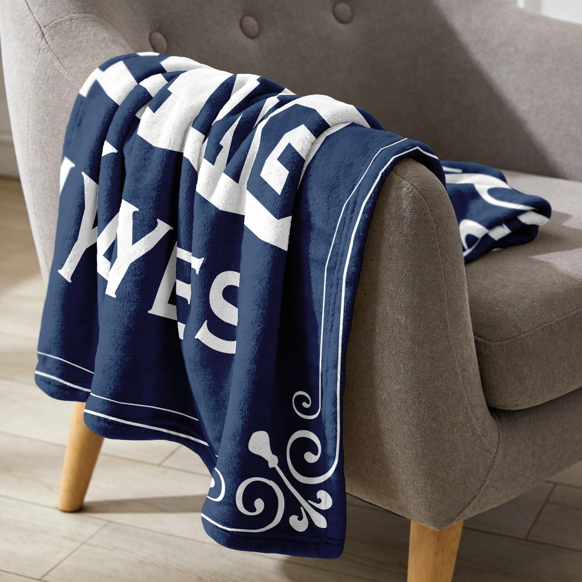 Kituzol family movie night blanket for cozy occasions.