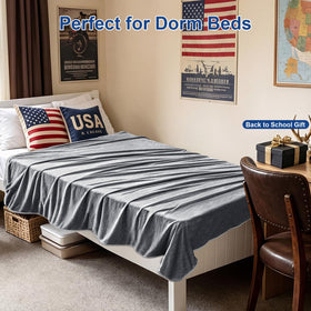 KMUSET dorm-room essential cooling blanket keeps students comfortable