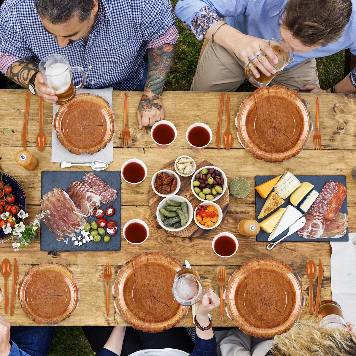 Kochorie packaging 400-piece set shown for organized outdoor celebrations