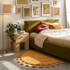 KOEXM ambience rug enhances warm, inviting bathroom atmosphere.