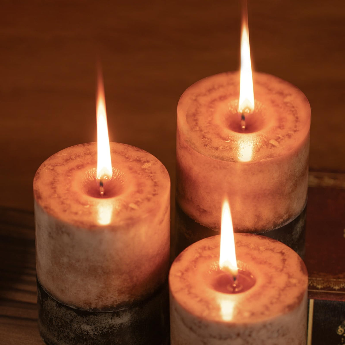 KONNI home spa candle, versatile decor for relaxation corners.