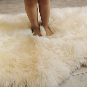 Kopal warm underfoot lambskin rug ideal beside sofas and chairs.