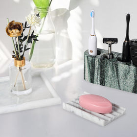 Koville marble soap dish is easy to wipe clean after showers