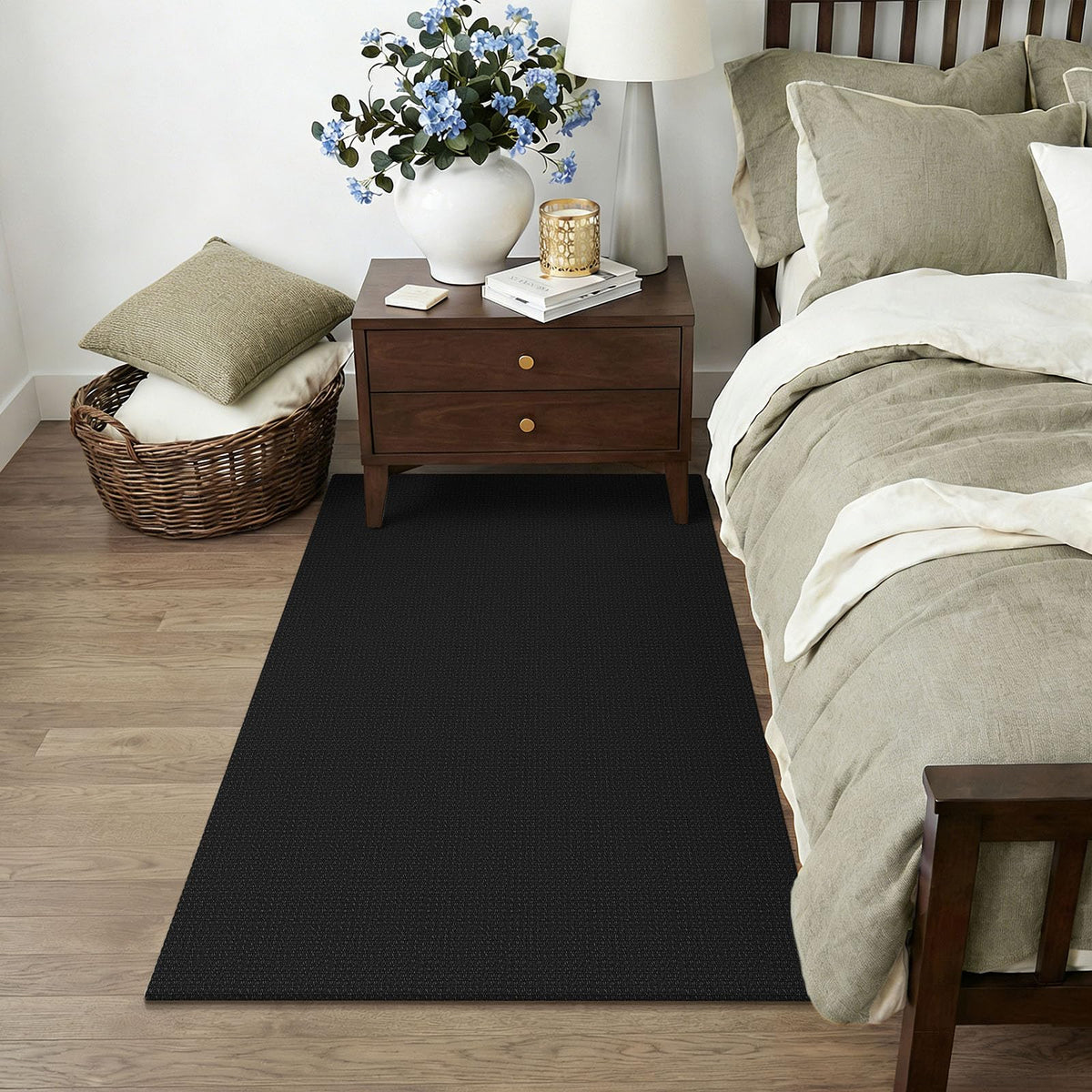 KOZYFLY wash-and-go utility close-up emphasizes quick cleaning.