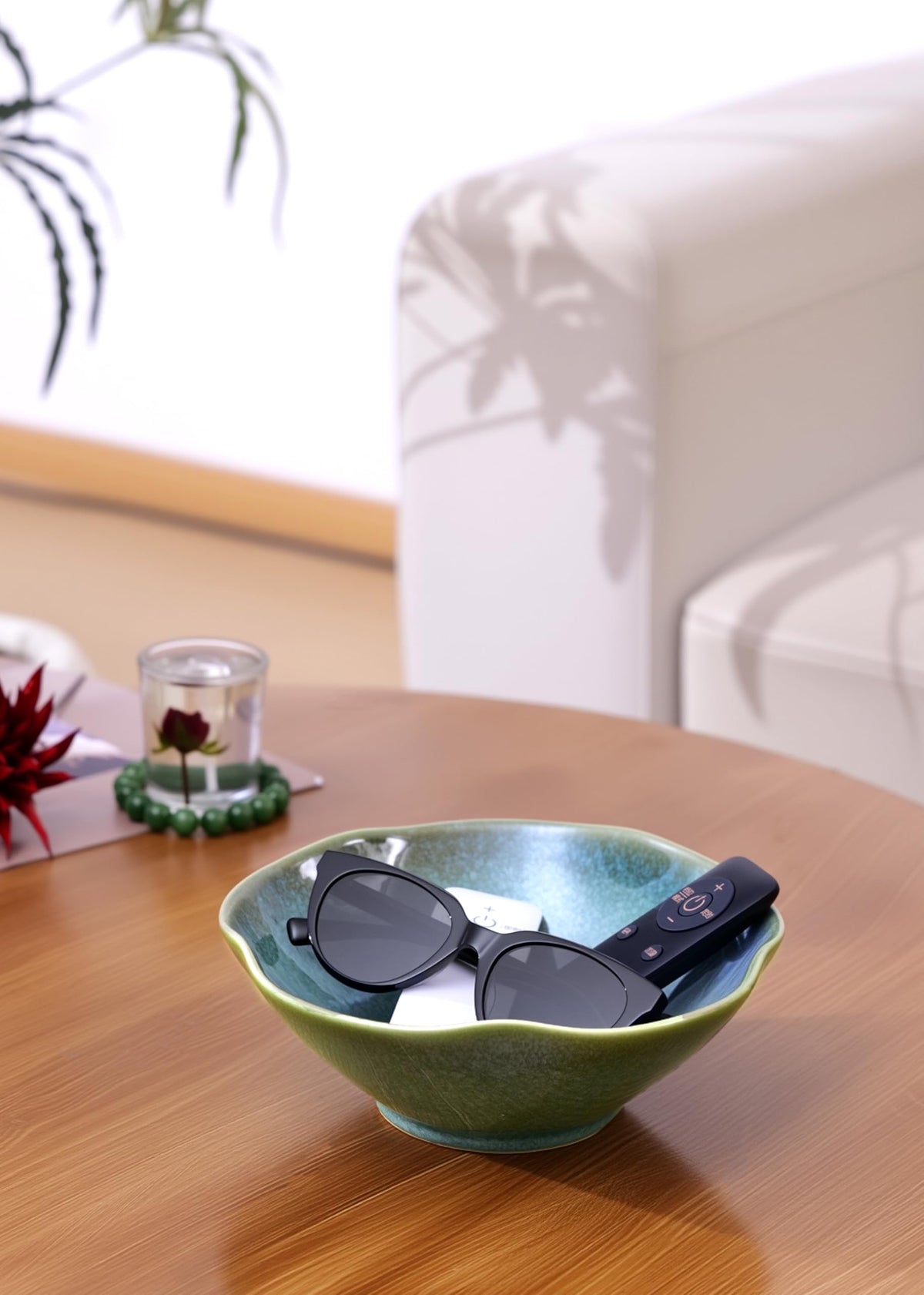 KROUJITY purse and keys bowl supports quick access while adding decor charm.