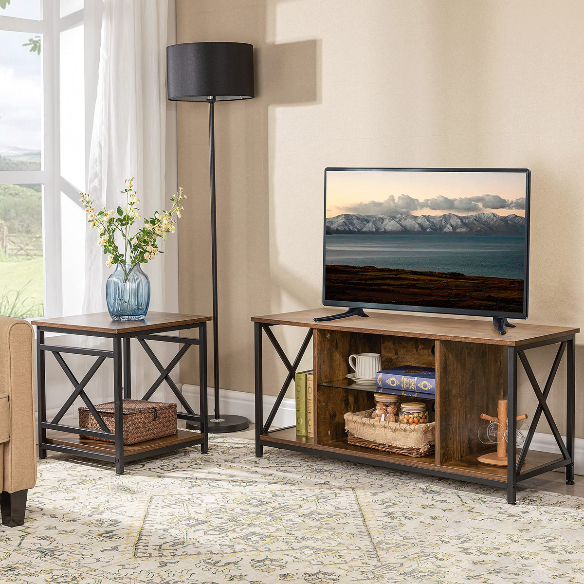 KSWIN end table demonstrating weight capacity for small electronics