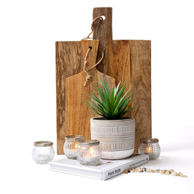 Kurrajong Farmhouse premium pot and weighted base ensure stable display.