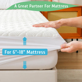 KUTUU white mattress protector blending with bedding aesthetics