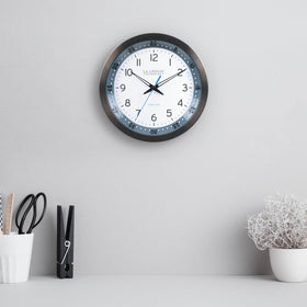 La Crosse Technology atomic wall clock 10-inch manual reset button ensures setup flexibility