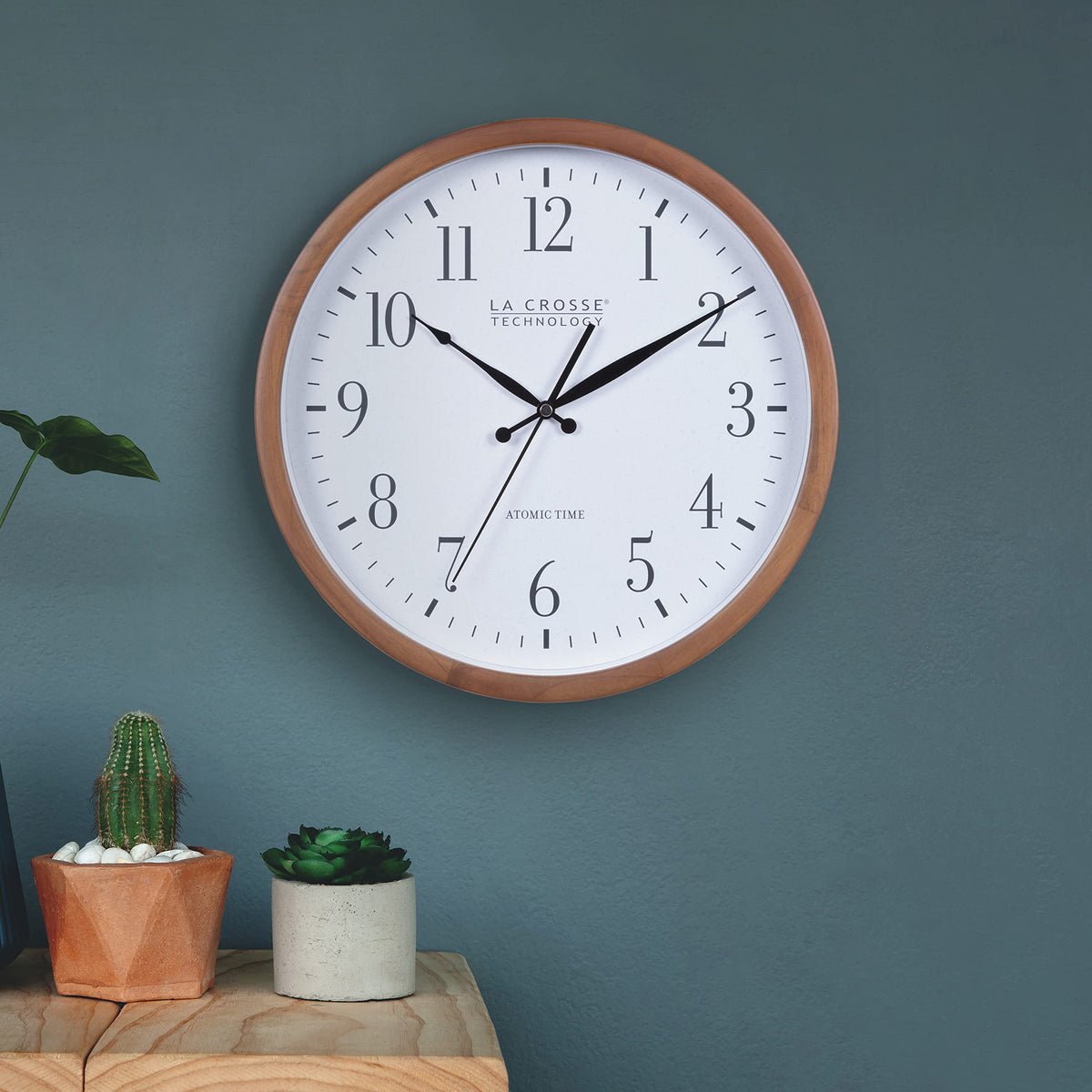 Automatic DST adjustment keeps clocks aligned with local time.