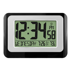 La Crosse Technology W88631 front view showing time and date clearly