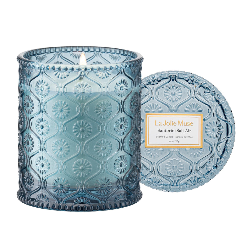 LA JOLIE MUSE Santorini Salt Air candle with embossed jar for refined décor and lasting fragrance
