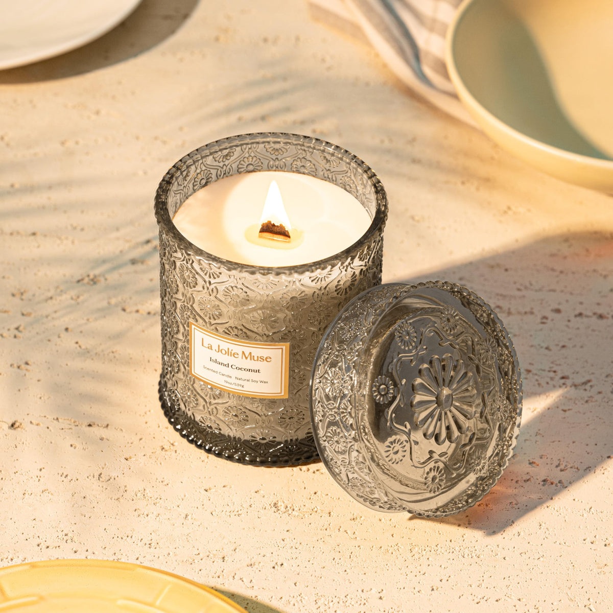 LA JOLIE MUSE Vanilla Coconut Candle with rich vanilla and coconut notes