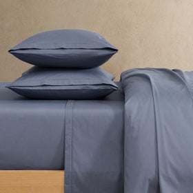 Lacoste Percale 4pc sheet set fitted sheet—secure fit and smooth feel.