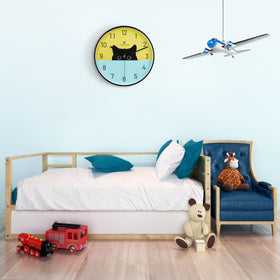 Lafocuse sweep-movement mechanism delivers quiet operation for focused study.