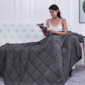 L'AGRATY care guide for hand-washing and air-drying the blanket