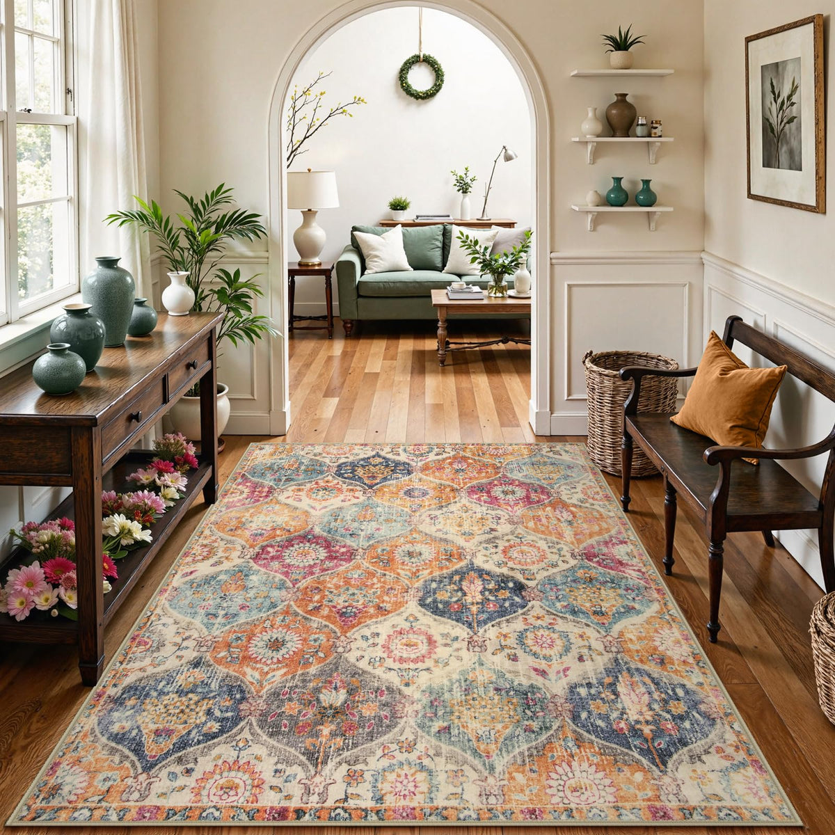 Lahome Elise non-slip backing helps grip on clean flat floors.