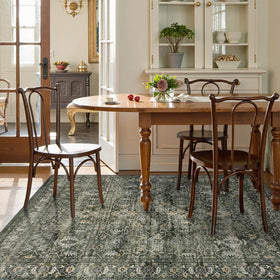 Lahome Margot rug low pile detail for pet-friendly use.