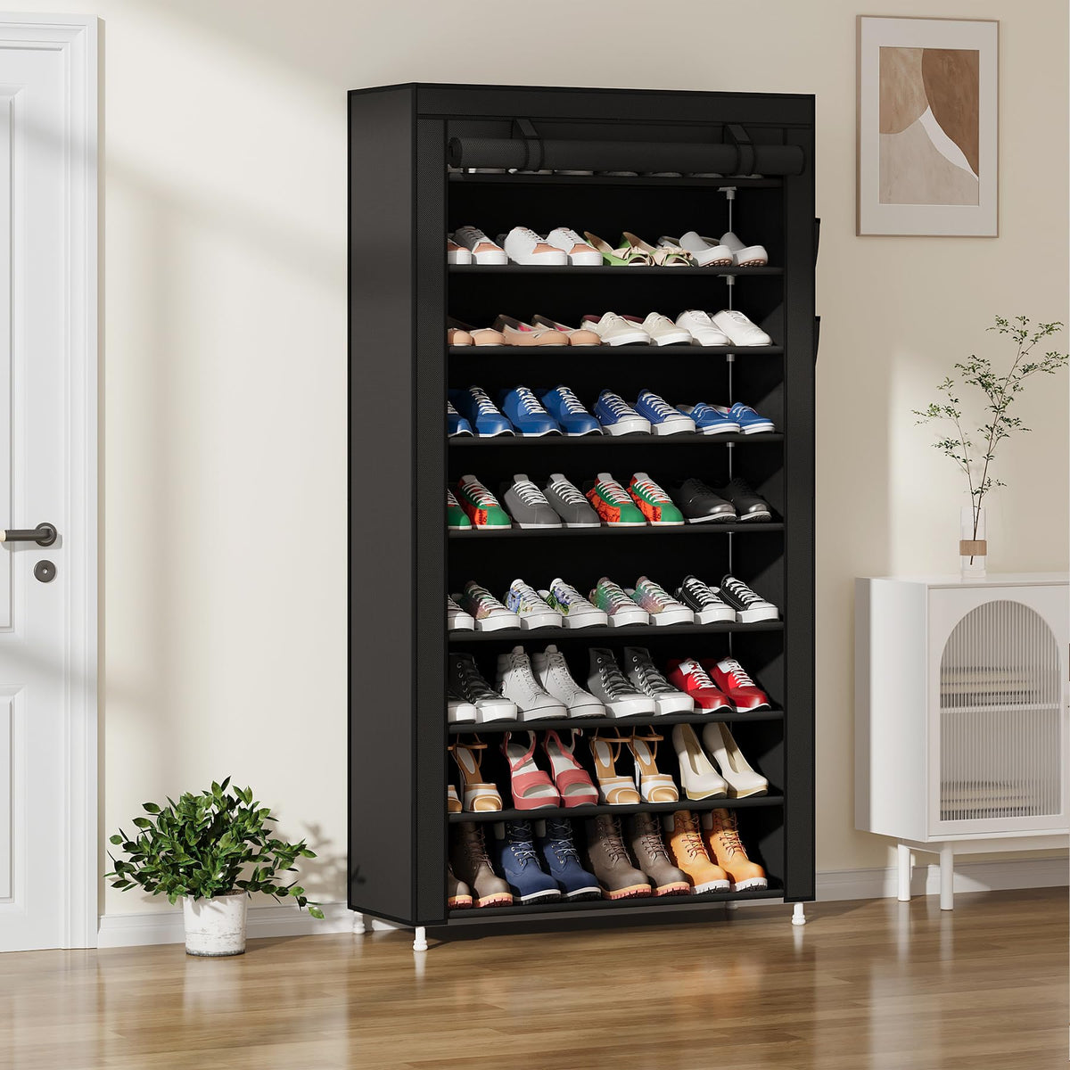 Laiensia sturdy metal tubes and connectors ensure stability.