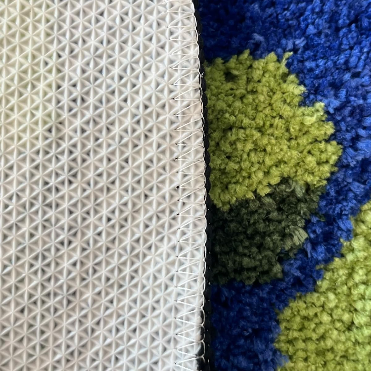 LAKEA Earth Round Mat round shape adds modern flair to any room.