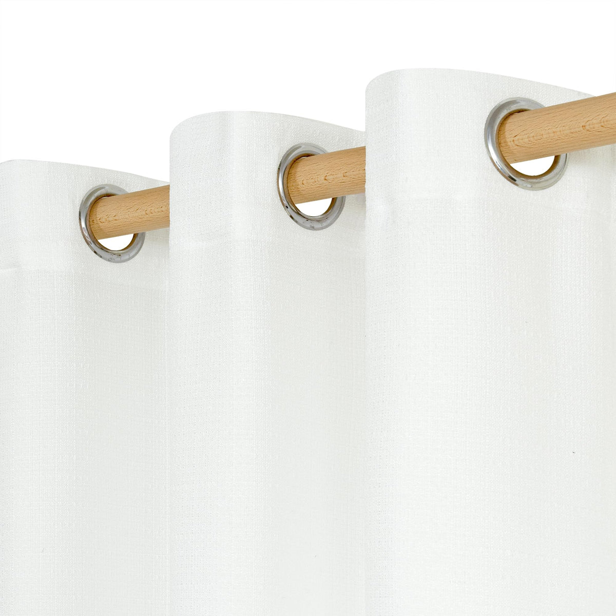 LAMIT thermal-insulated linen drapes reduce heat transfer while keeping a soft look.