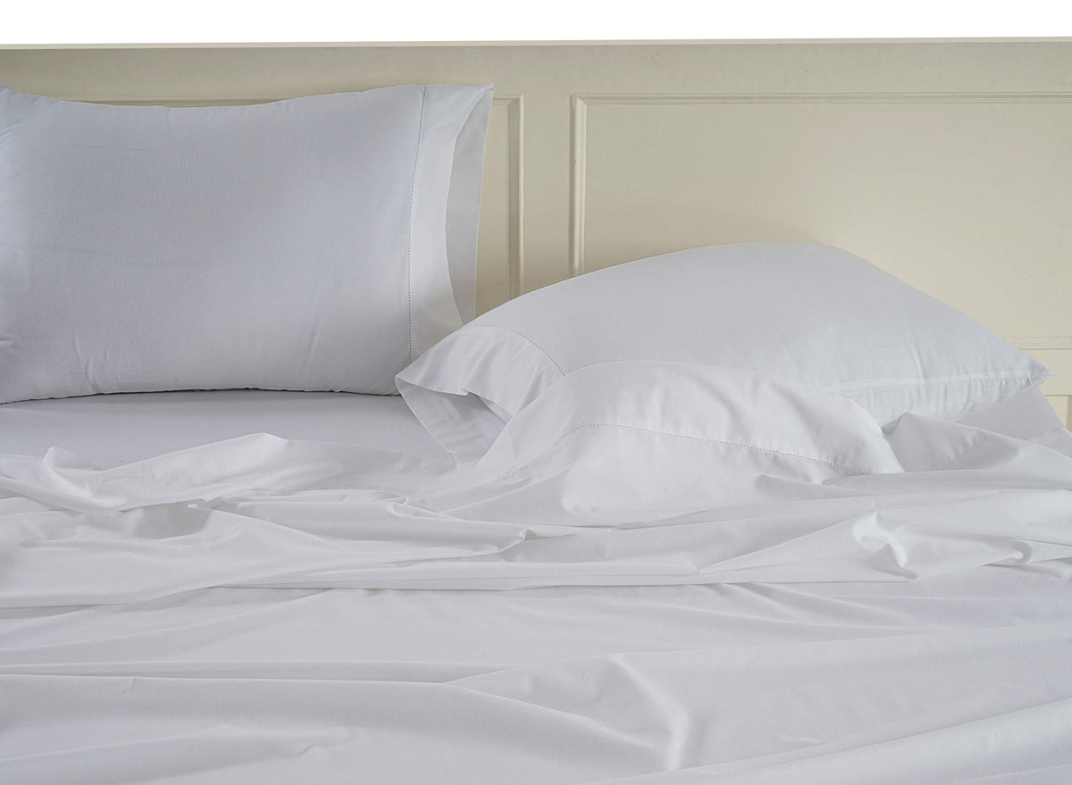 Lane Linen standard pillow-fit for common pillow sizes.