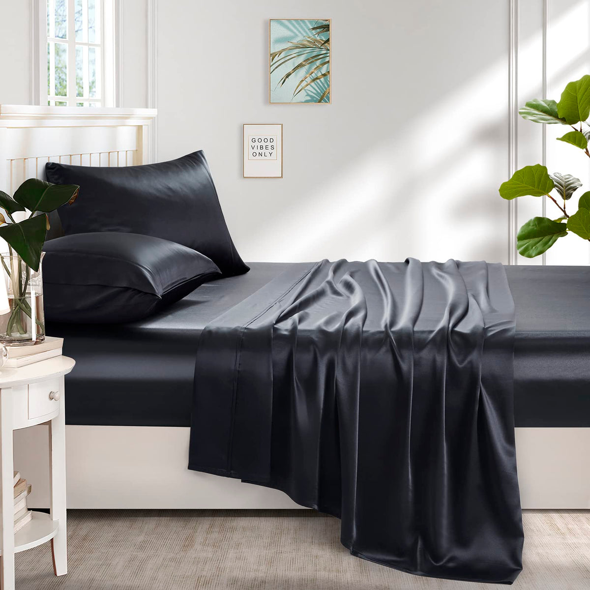 Lanest Housing satin sheets packaging, gift-ready presentation.
